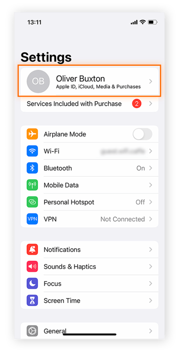 Acceso al ID de Apple a través del menú Ajustes de iOS.