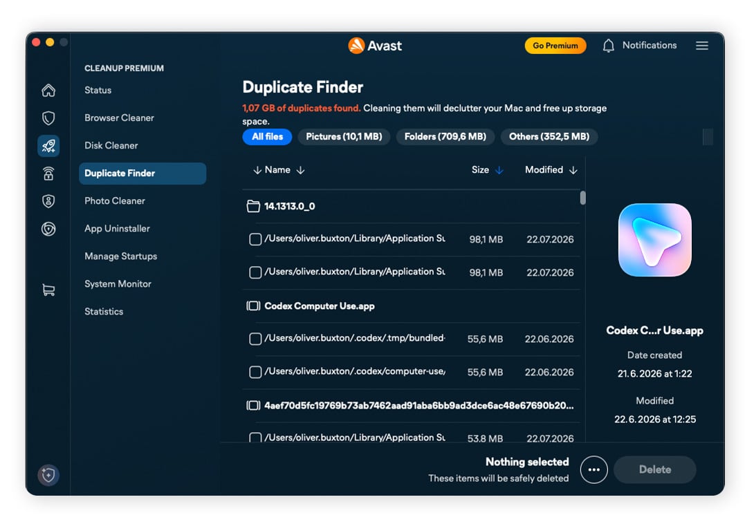 Cleaning up a Mac by deleting duplicate data with Cleanup.