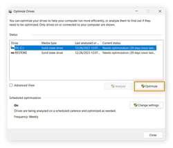 Vue de l’outil de défragmentation et d’optimisation des lecteurs dans Windows. Le lecteur principal C: est sélectionné et le bouton Optimiser s’affiche.