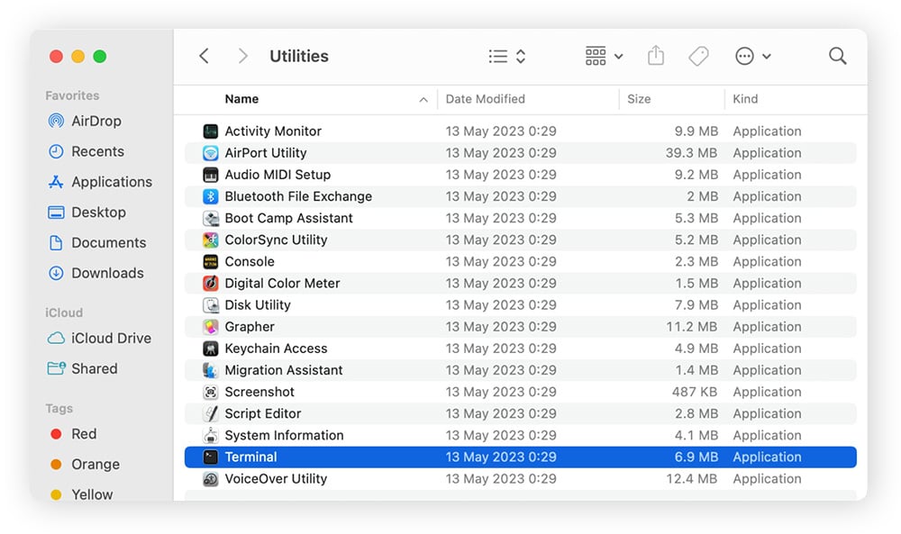 Apertura de Terminal de Mac en macOS.