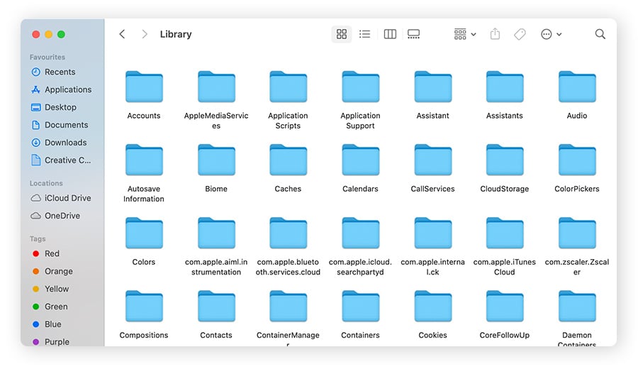 La carpeta Biblioteca en macOS Sierra con carpetas que se encuentran en la categoría de almacenamiento Otros.